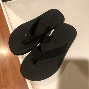 Black Boys Rainbow Sandals Youth 4/5